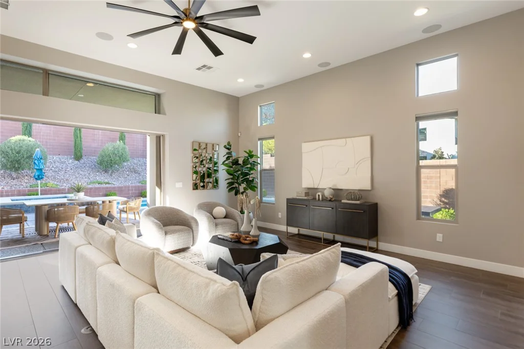 6845 Stellar Wind, Las Vegas, NV 89135