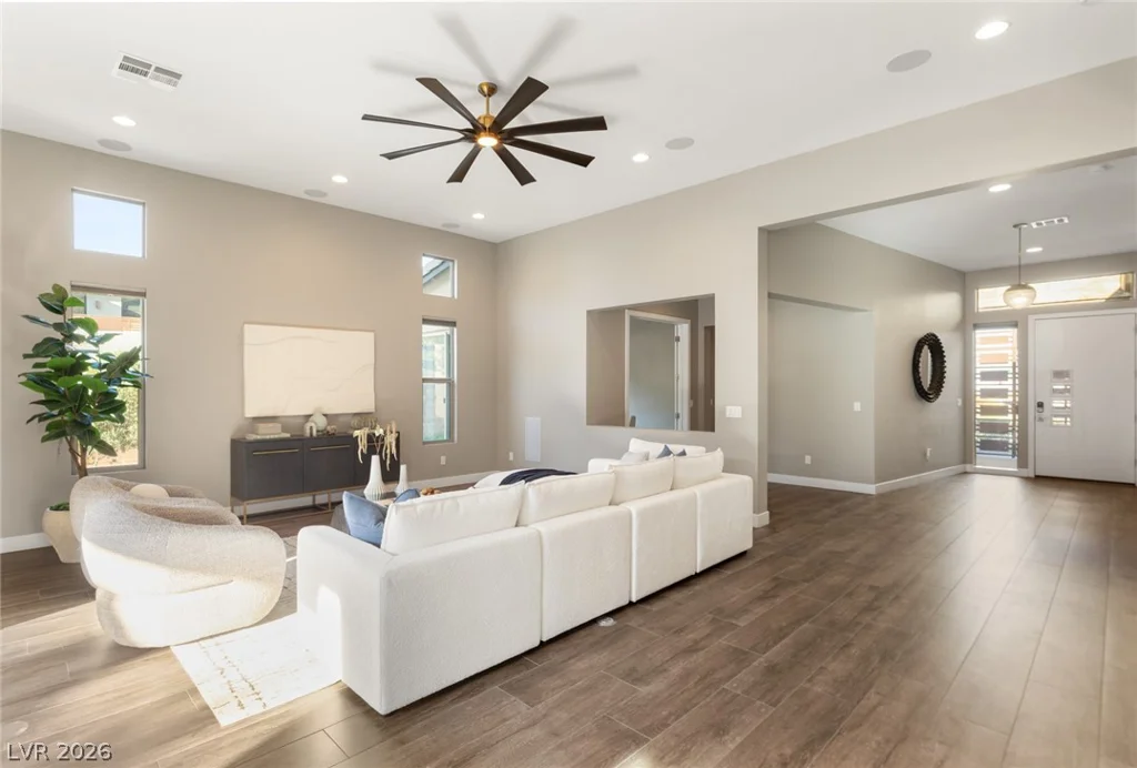 6845 Stellar Wind, Las Vegas, NV 89135
