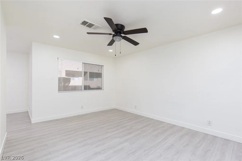 1858 Decatur, Las Vegas, NV 89108