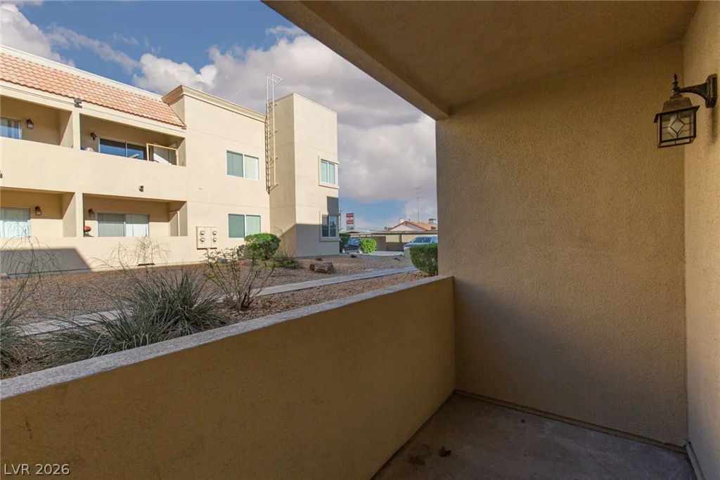 1858 Decatur, Las Vegas, NV 89108