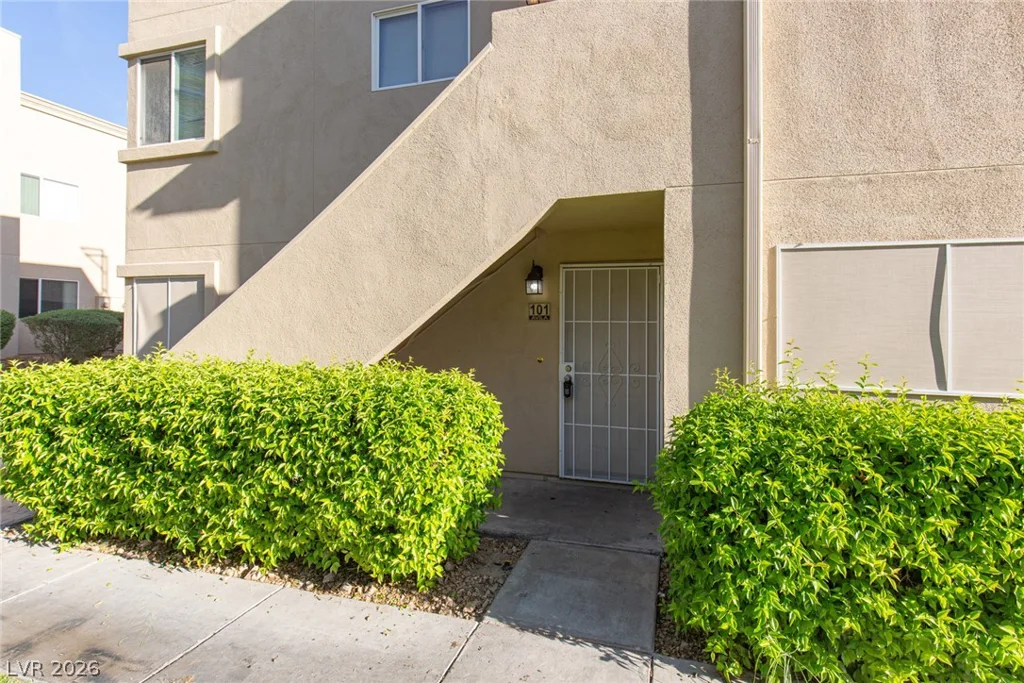 1858 Decatur, Las Vegas, NV 89108