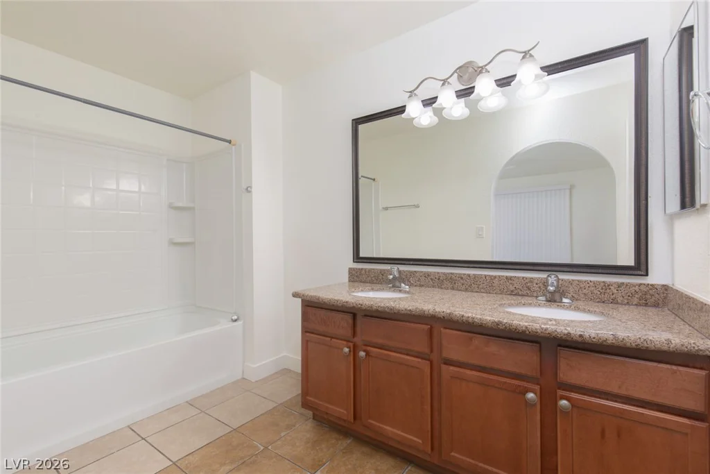 1858 Decatur, Las Vegas, NV 89108
