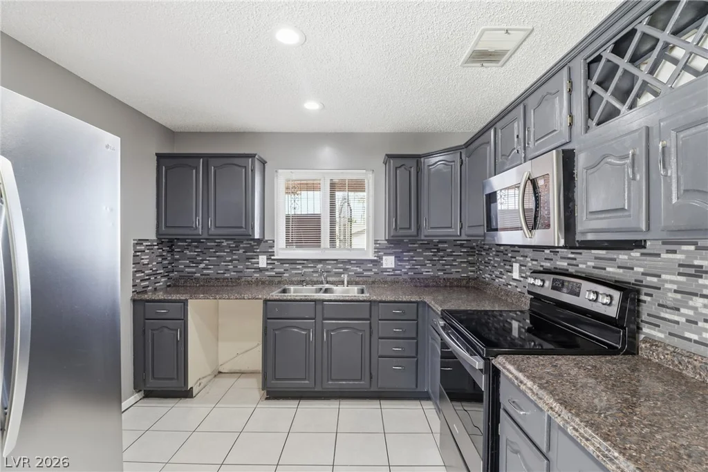 6333 Clarice, Las Vegas, NV 89107