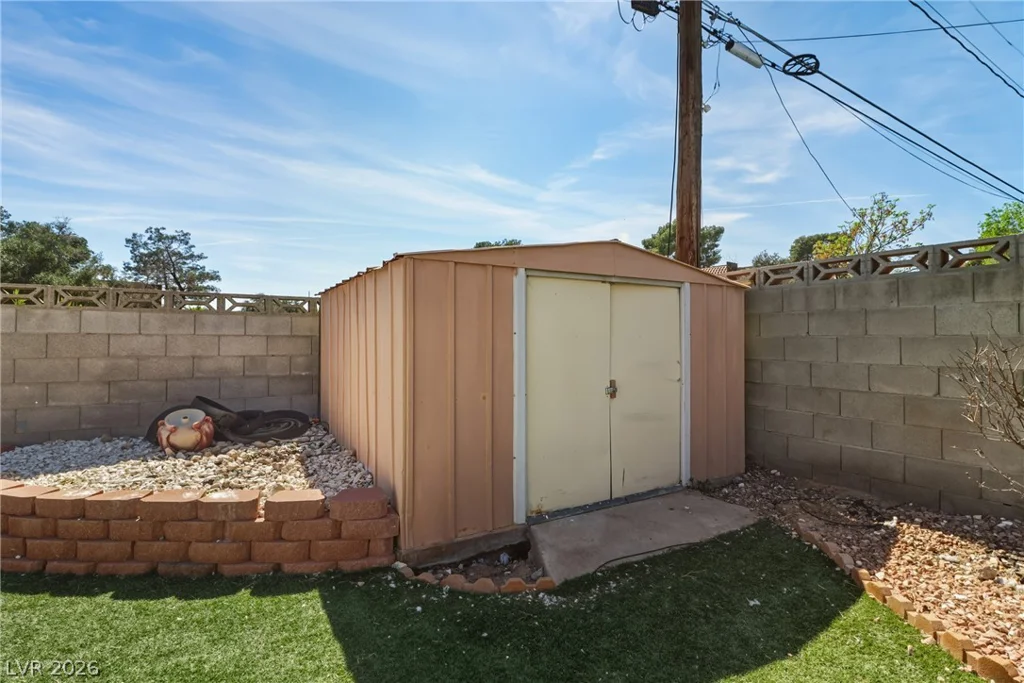 6333 Clarice, Las Vegas, NV 89107