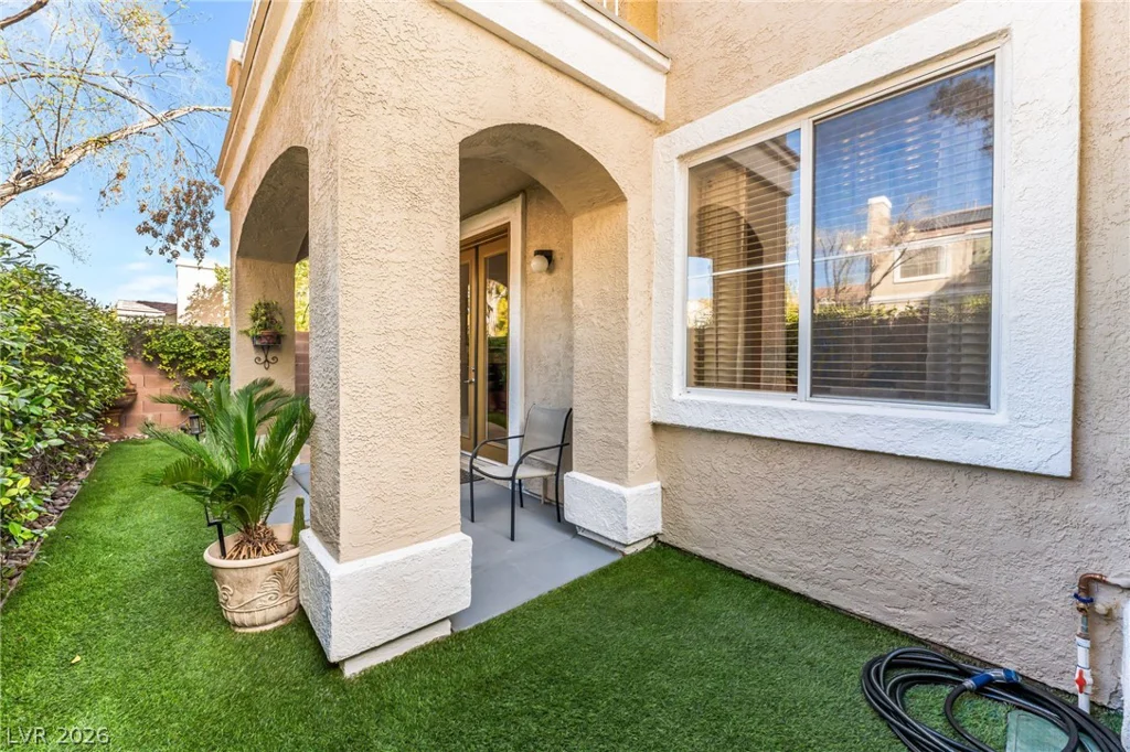 1001 Prestwick, Las Vegas, NV 89145