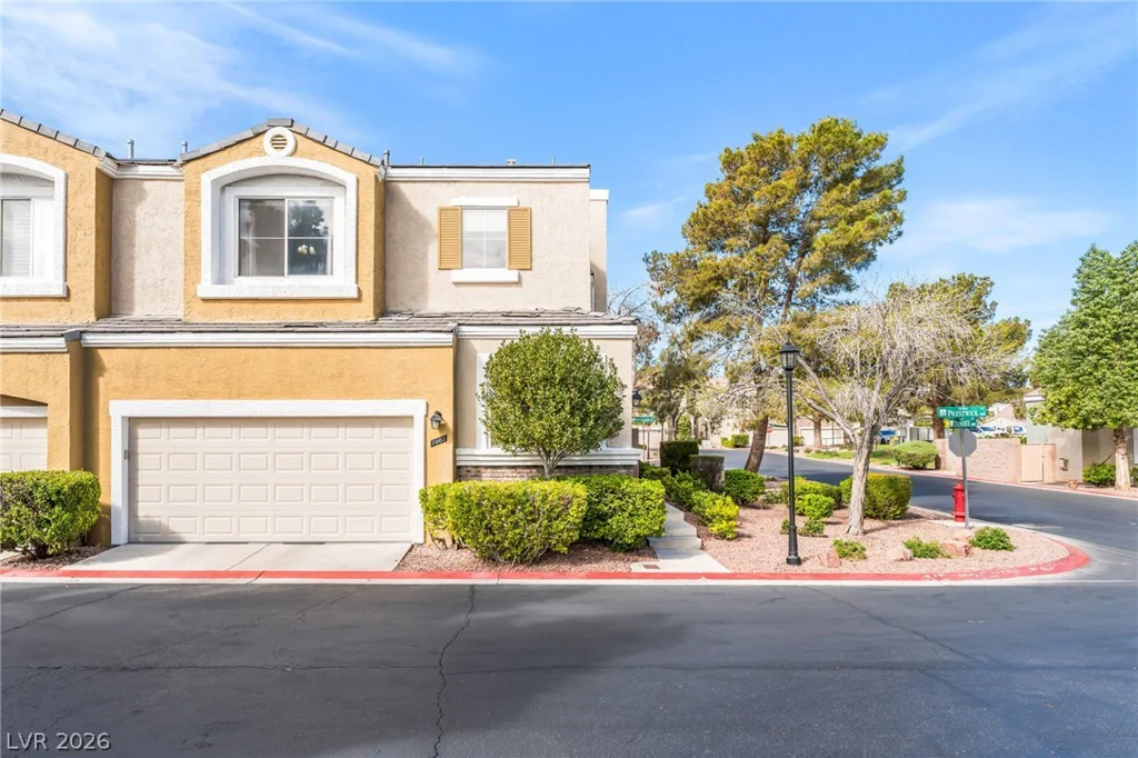 1001 Prestwick, Las Vegas, NV 89145