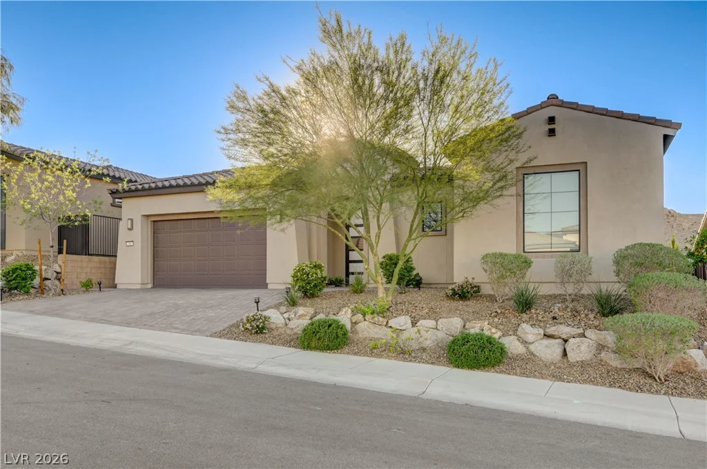 51 Thorn Creek, Henderson, NV 89011