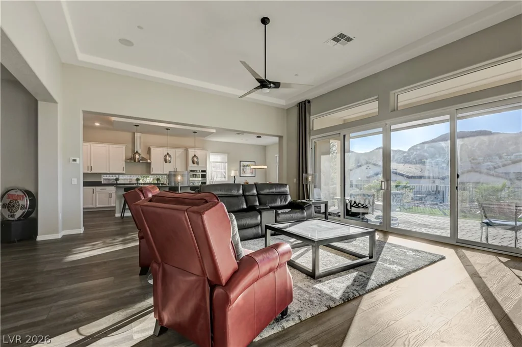51 Thorn Creek, Henderson, NV 89011