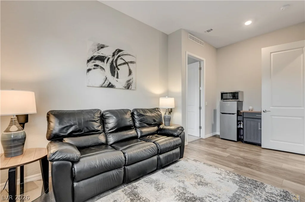 51 Thorn Creek, Henderson, NV 89011