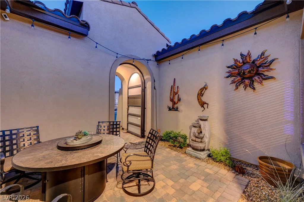 51 Thorn Creek, Henderson, NV 89011