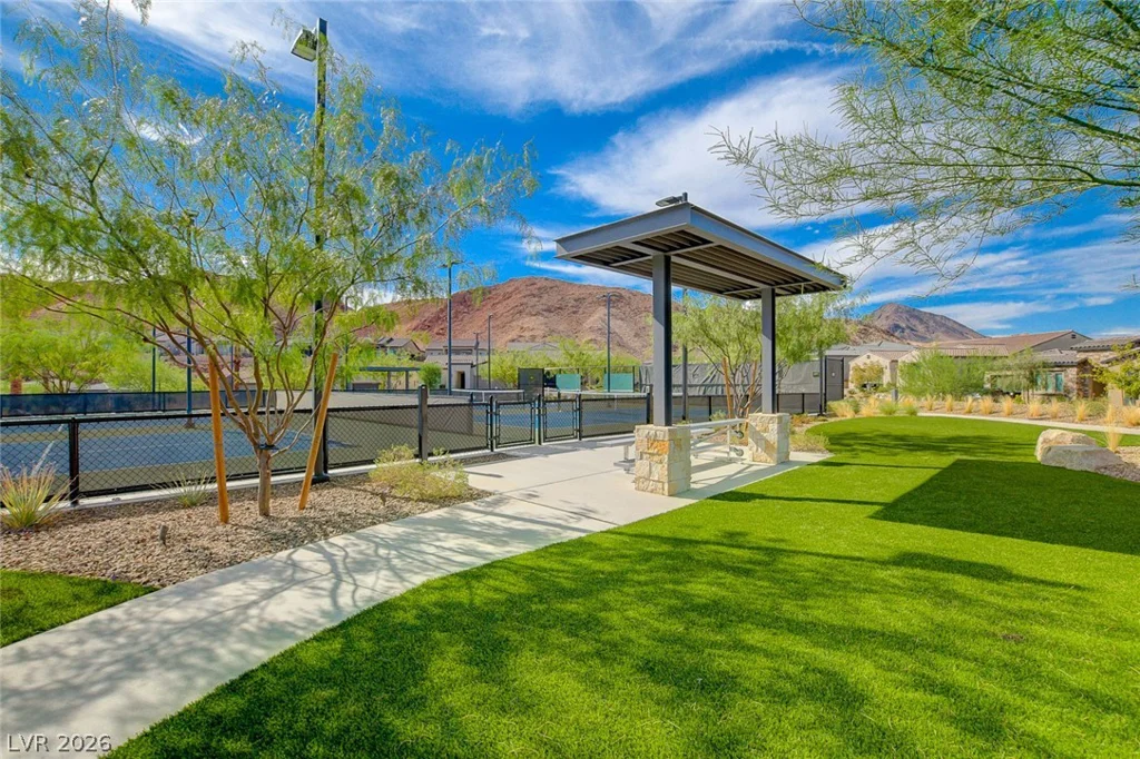 51 Thorn Creek, Henderson, NV 89011