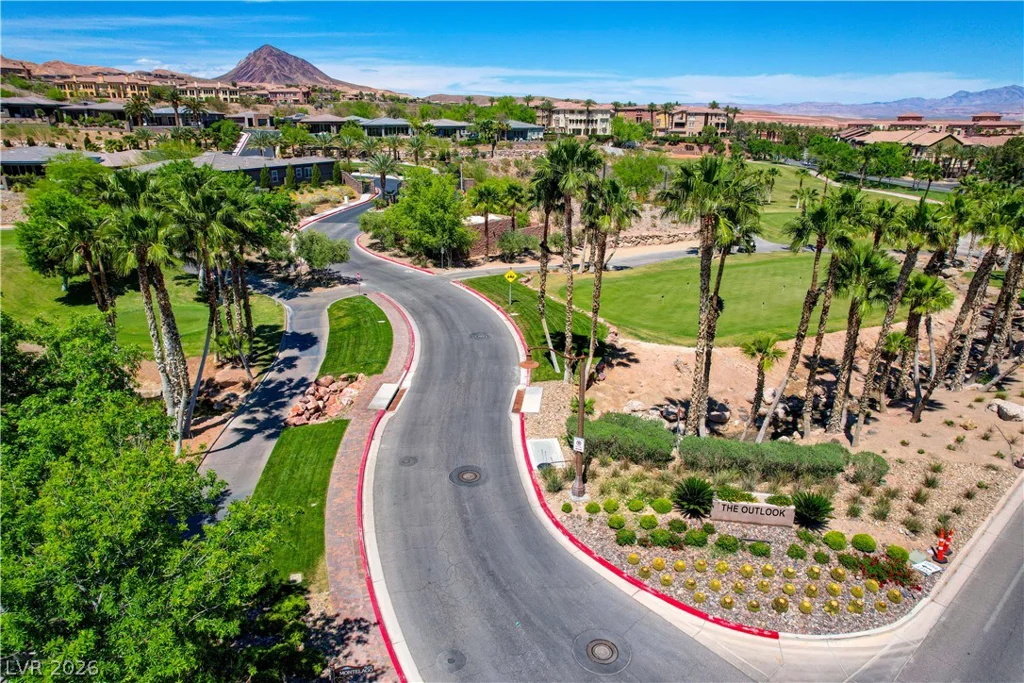 51 Thorn Creek, Henderson, NV 89011