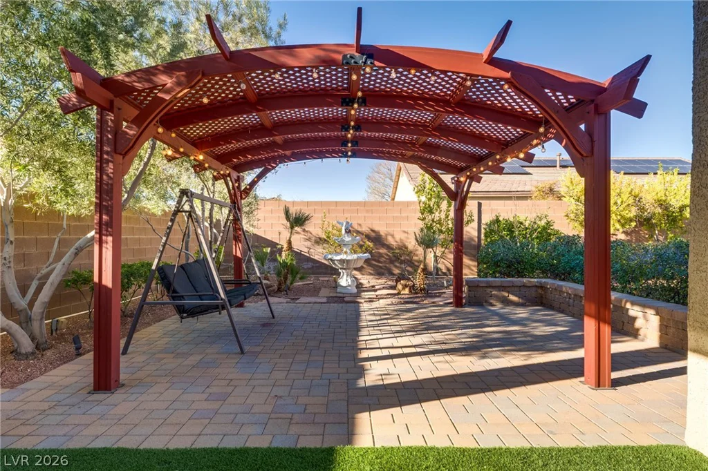 10100 Clifton Forge, Las Vegas, NV 89148