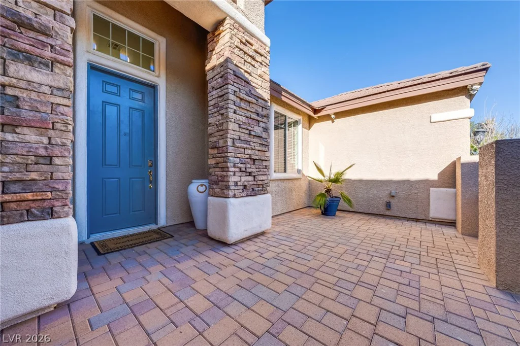 10100 Clifton Forge, Las Vegas, NV 89148