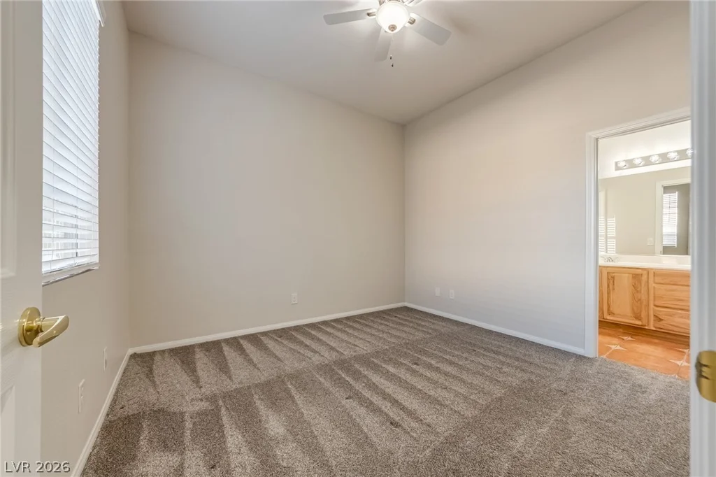 10100 Clifton Forge, Las Vegas, NV 89148