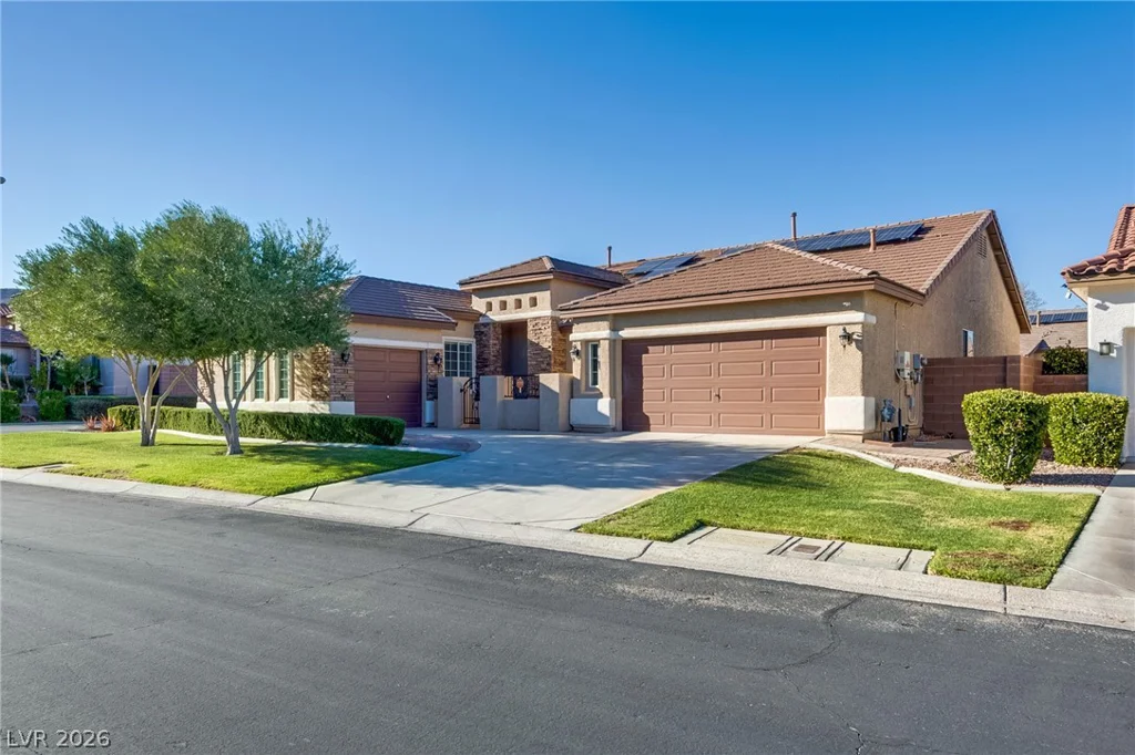 10100 Clifton Forge, Las Vegas, NV 89148