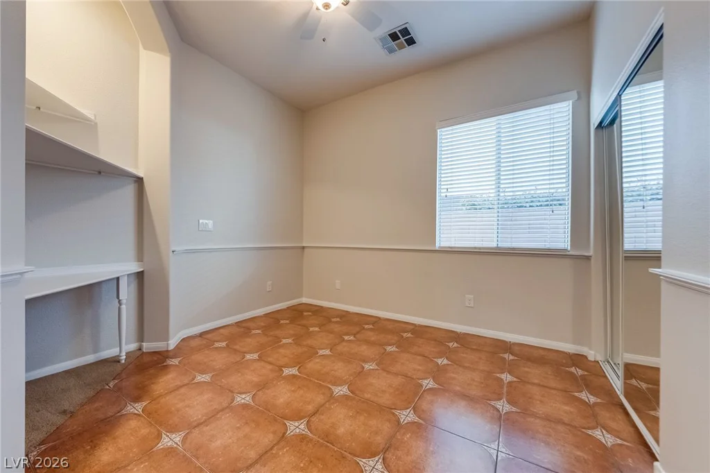 10100 Clifton Forge, Las Vegas, NV 89148