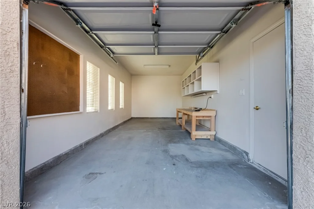 10100 Clifton Forge, Las Vegas, NV 89148