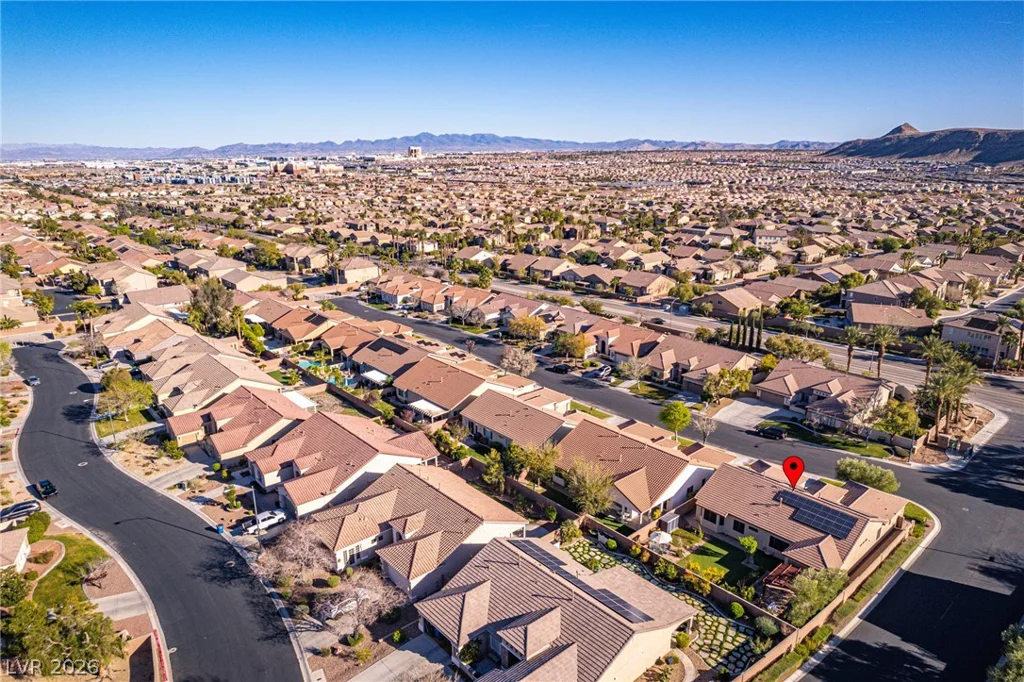 10100 Clifton Forge, Las Vegas, NV 89148