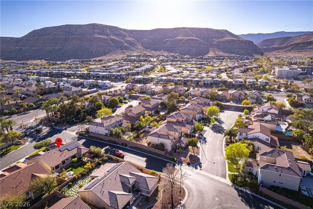 10100 Clifton Forge, Las Vegas, NV 89148