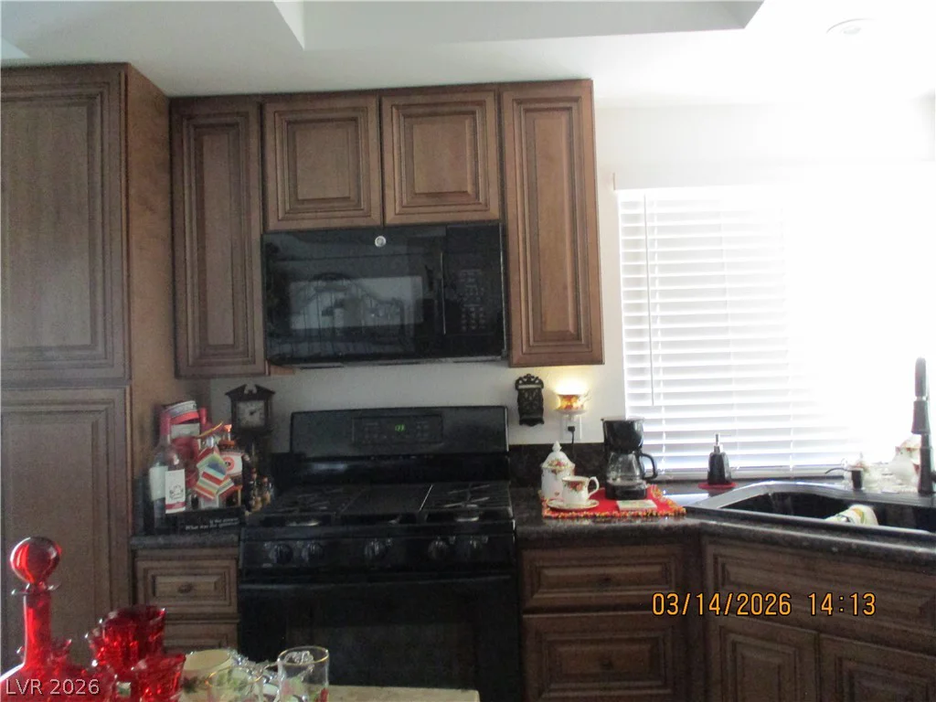 2701 Sidonia, Las Vegas, NV 89102