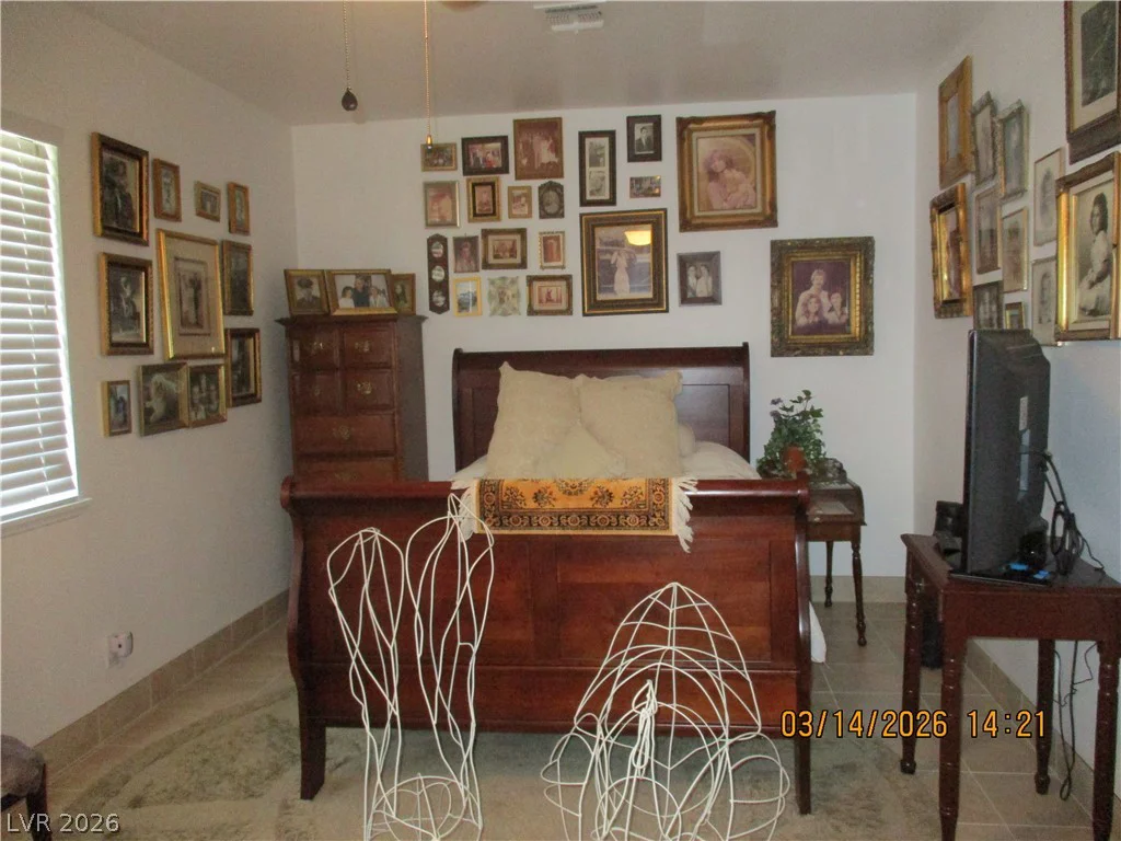 2701 Sidonia, Las Vegas, NV 89102