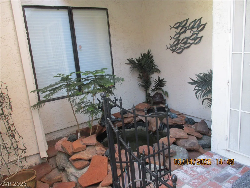 2701 Sidonia, Las Vegas, NV 89102