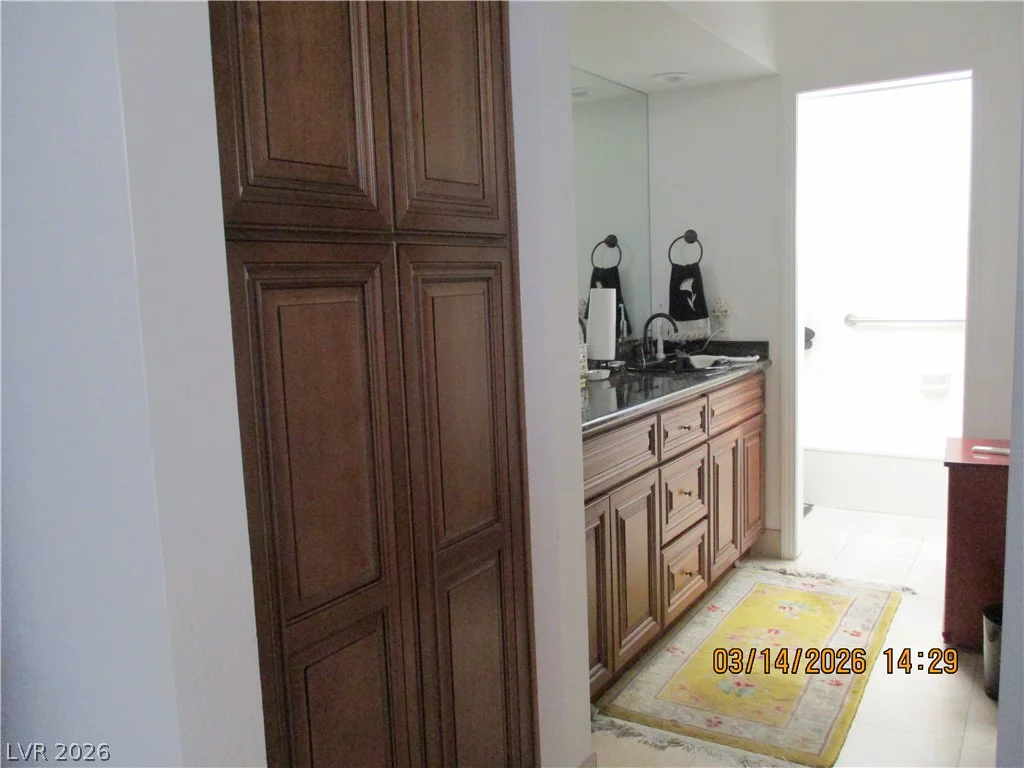 2701 Sidonia, Las Vegas, NV 89102