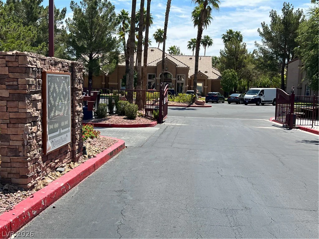 1150 Buffalo, Las Vegas, NV 89128