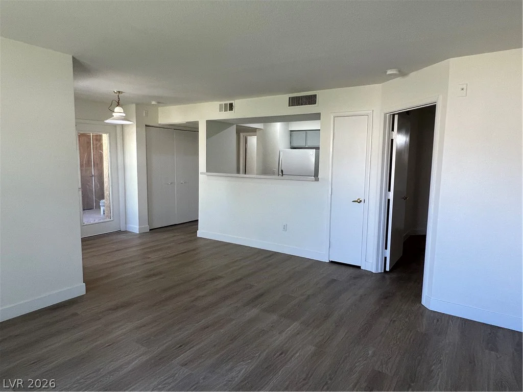 1150 Buffalo, Las Vegas, NV 89128