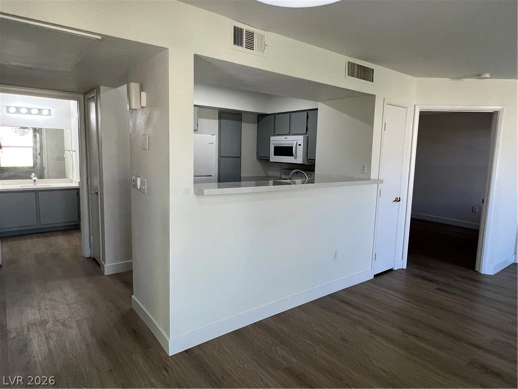 1150 Buffalo, Las Vegas, NV 89128