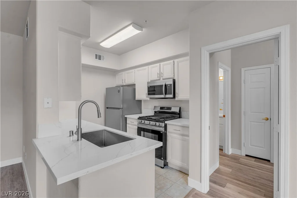 7167 Durango, Las Vegas, NV 89113