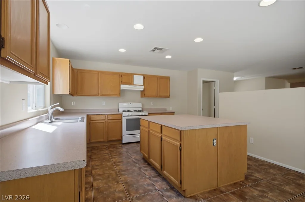 7918 Sally Irene, Las Vegas, NV 89113