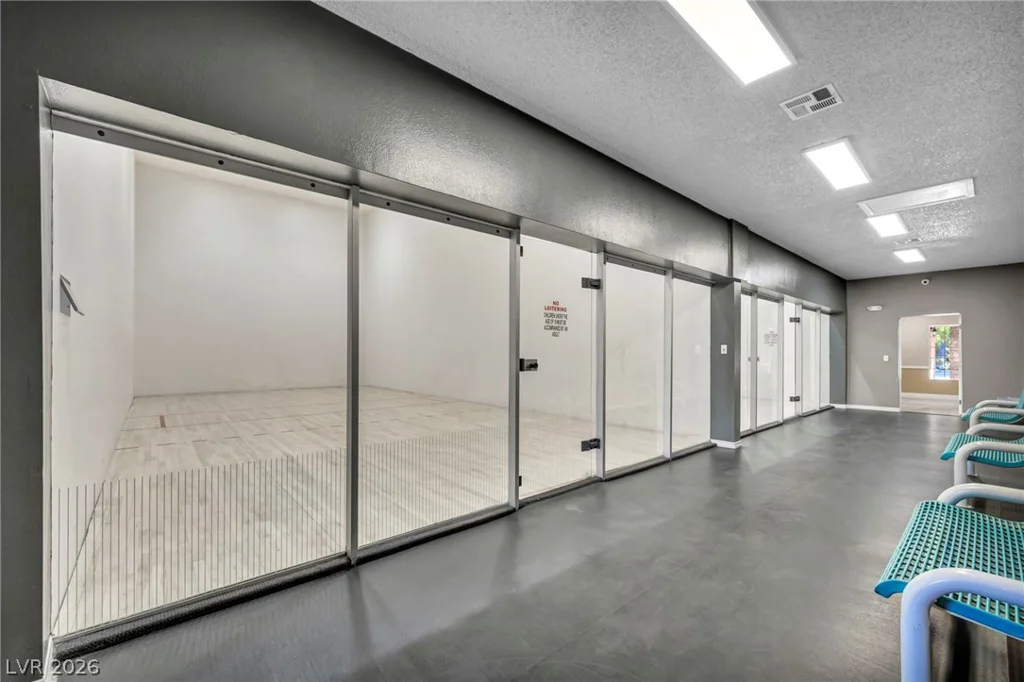 2200 Fort Apache, Las Vegas, NV 89117