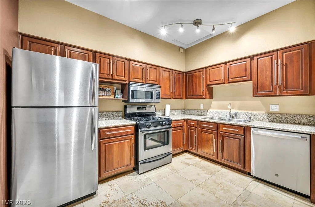 2200 Fort Apache, Las Vegas, NV 89117