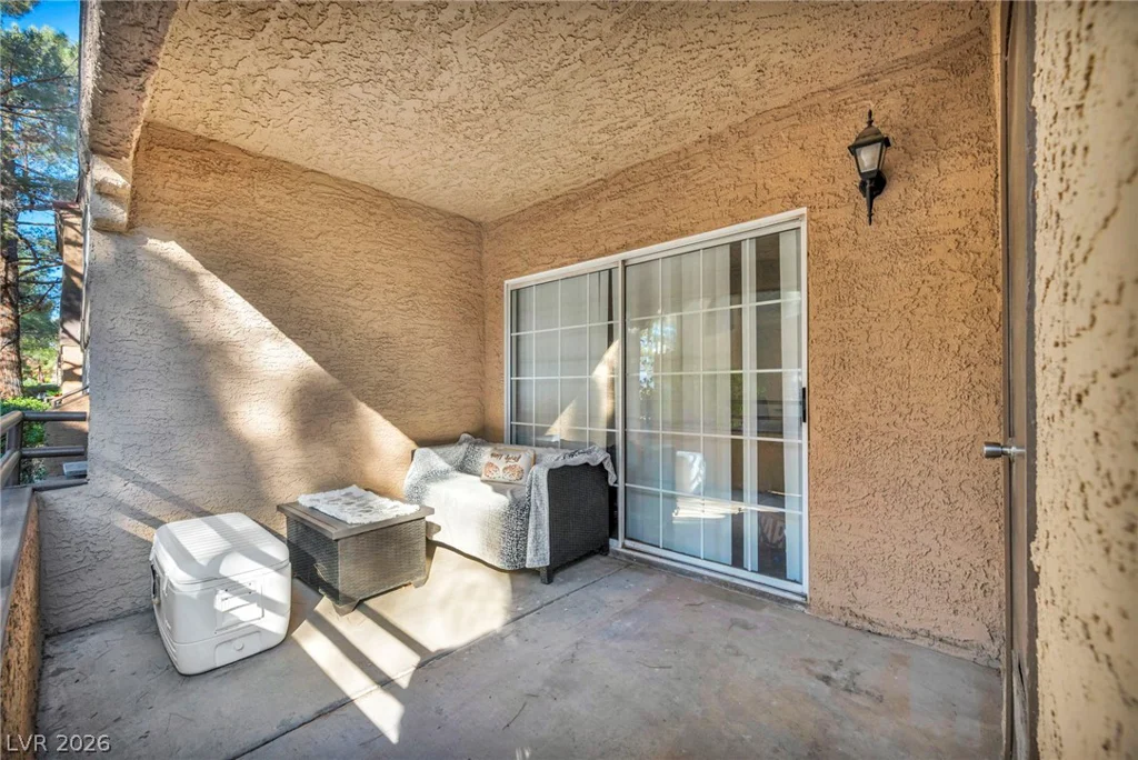 2200 Fort Apache, Las Vegas, NV 89117