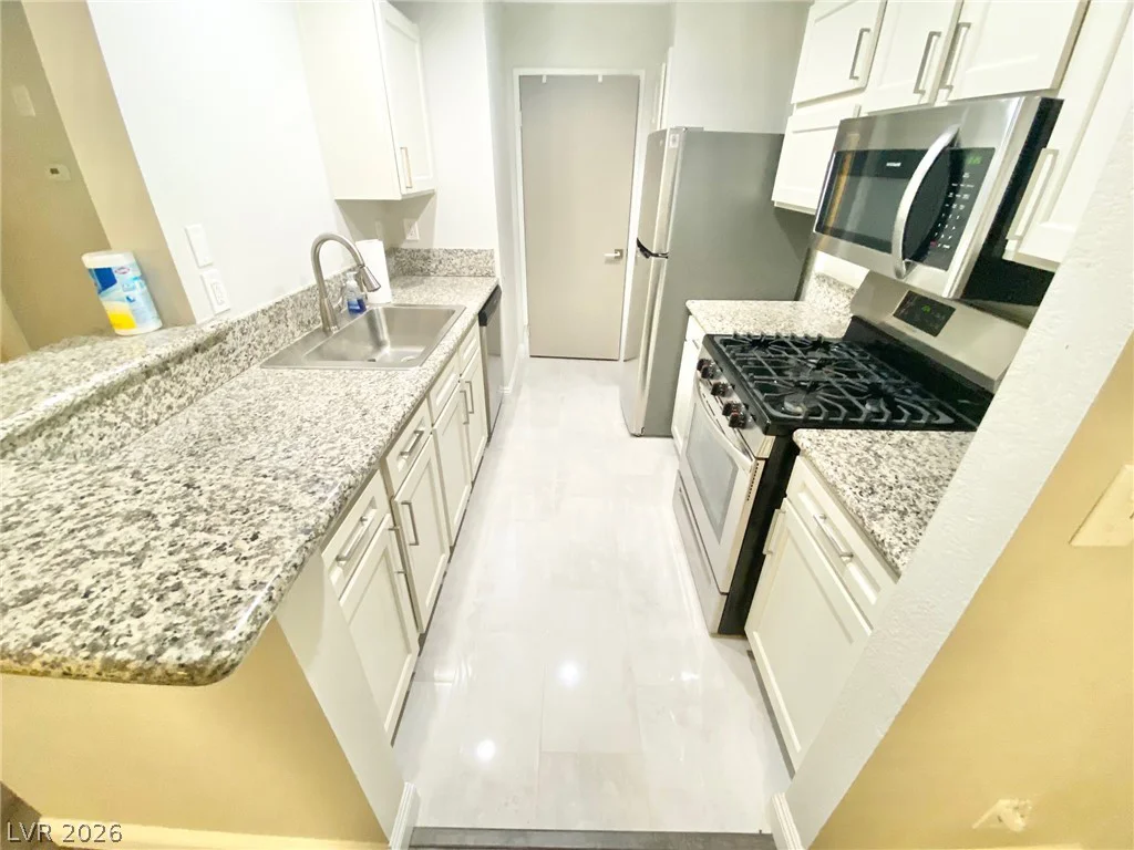 2200 Fort Apache, Las Vegas, NV 89117