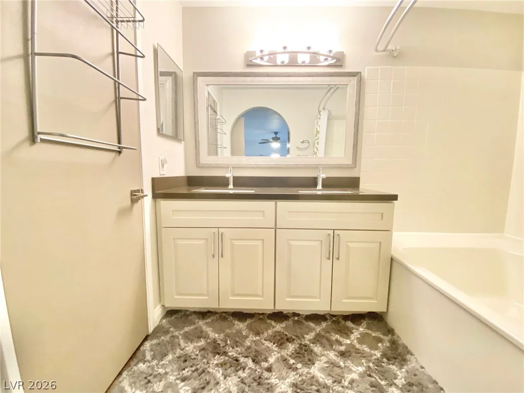 2200 Fort Apache, Las Vegas, NV 89117
