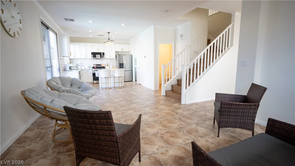 8042 Earl Grey, Las Vegas, NV 89117