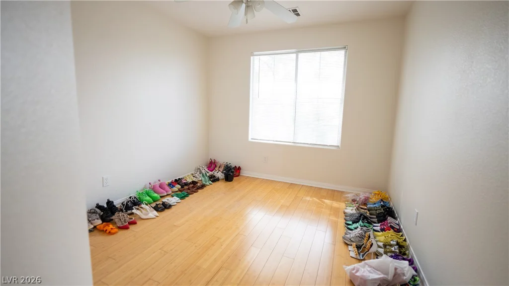 8042 Earl Grey, Las Vegas, NV 89117