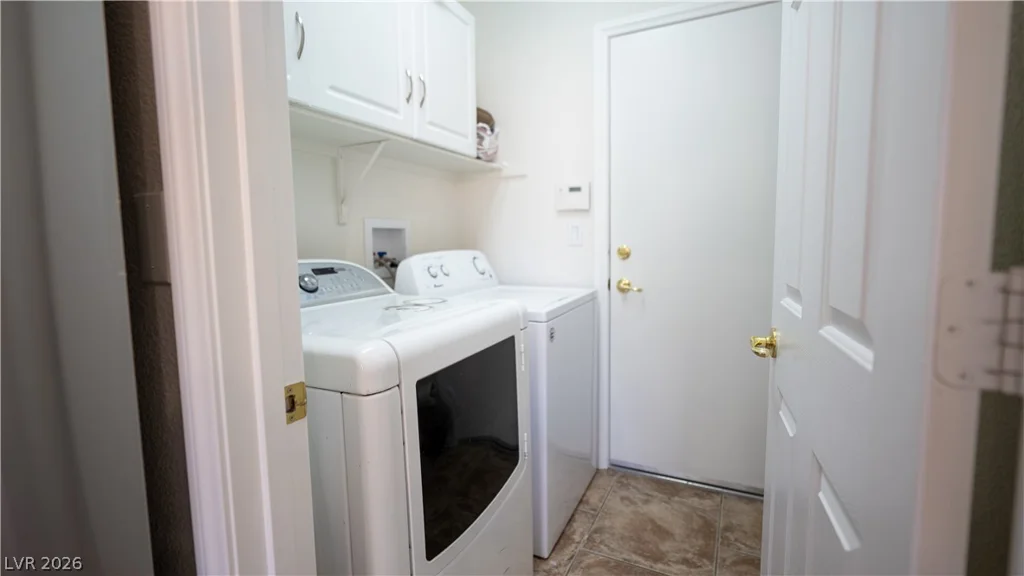 8042 Earl Grey, Las Vegas, NV 89117