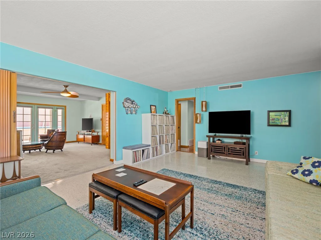 1800 Cochran, Las Vegas, NV 89104