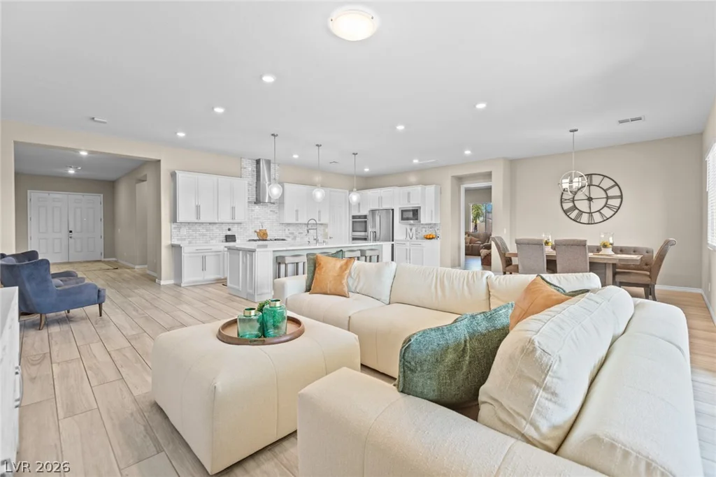 6168 Rockville Creek, Las Vegas, NV 89149