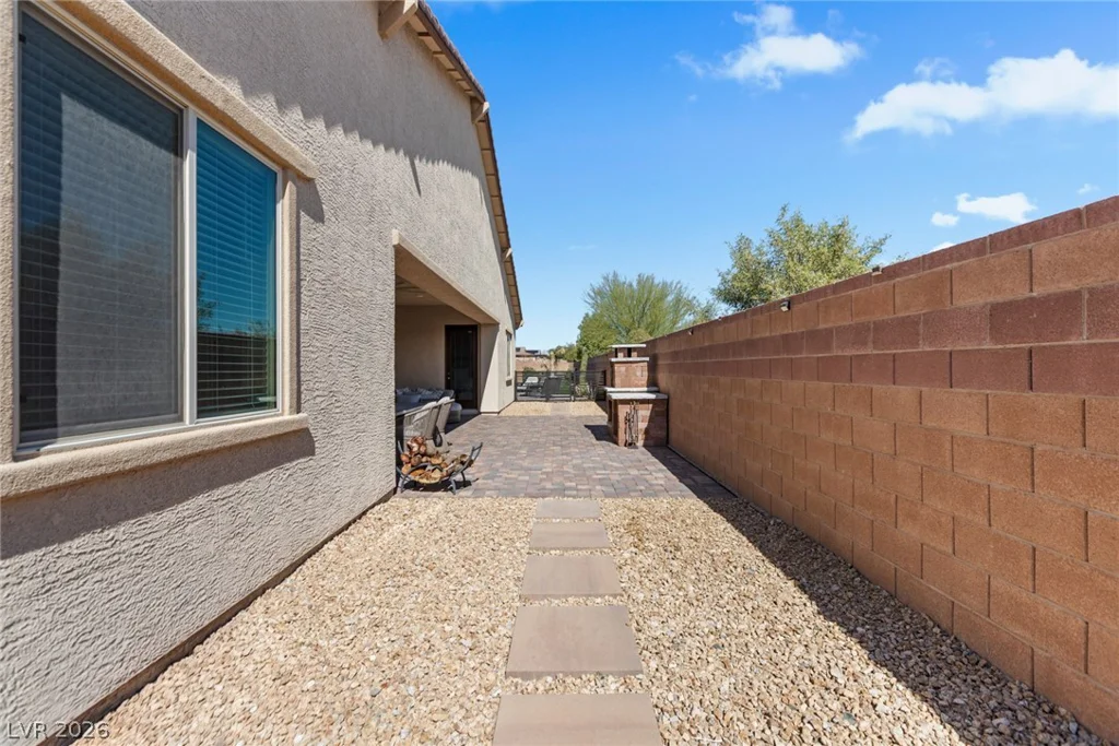 6168 Rockville Creek, Las Vegas, NV 89149