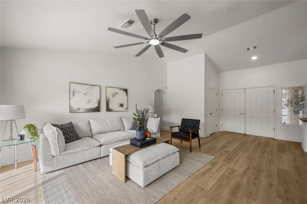 2517 Desert Sands, Las Vegas, NV 89134