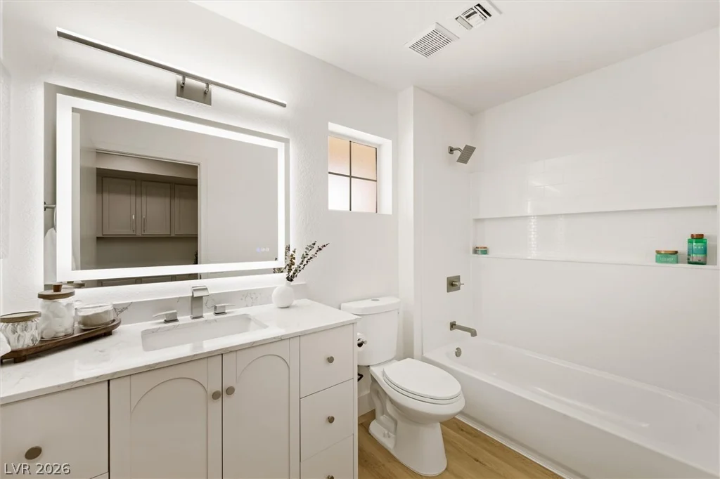 2517 Desert Sands, Las Vegas, NV 89134