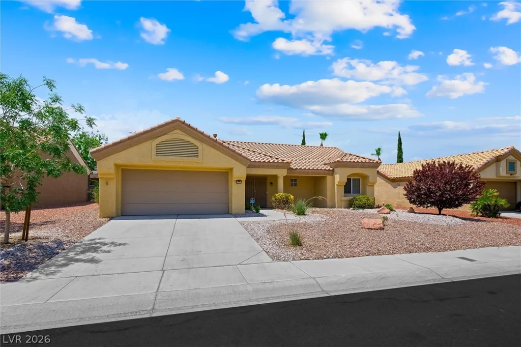 2517 Desert Sands, Las Vegas, NV 89134