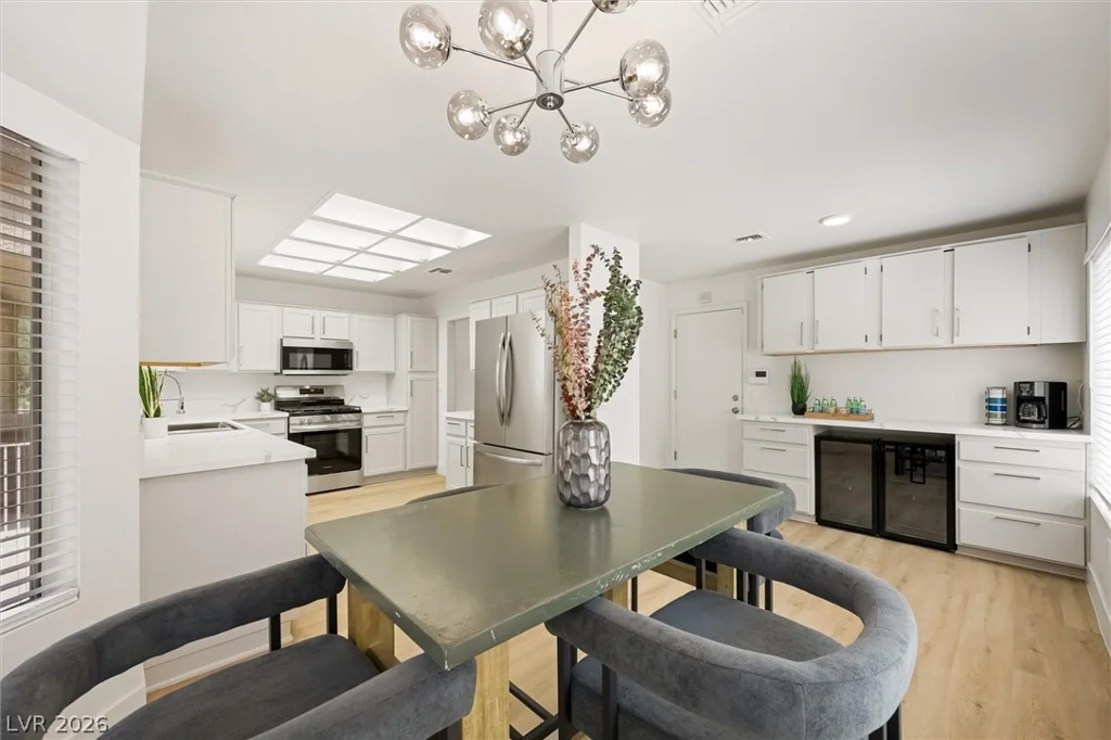 2517 Desert Sands, Las Vegas, NV 89134