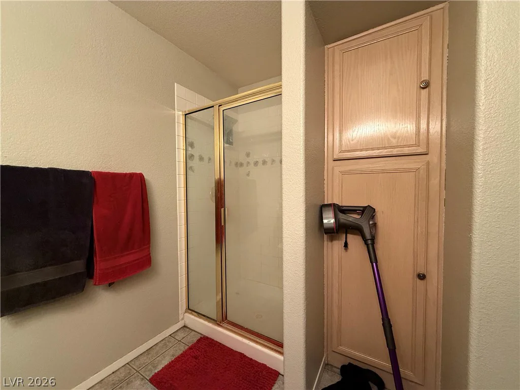 5201 Torrey Pines, Las Vegas, NV 89118