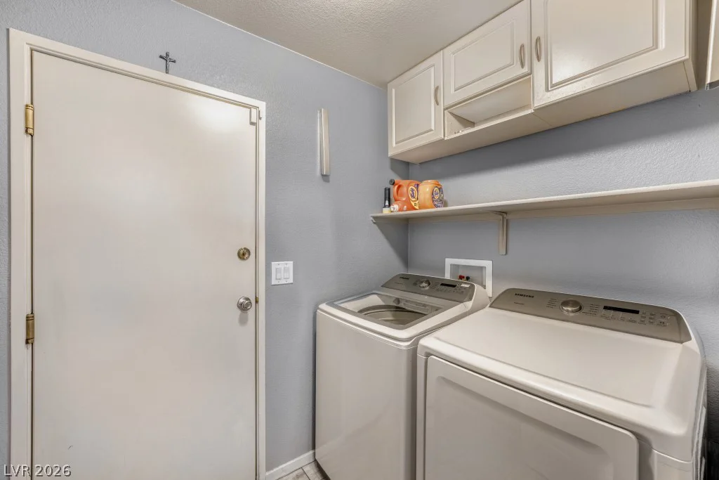 6481 Za Zu Pitts, Las Vegas, NV 89122